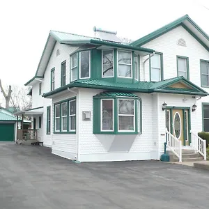 https://niagaras-emerald-falls-bed-breakfast.niagara-fallshotels.com
