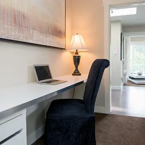 https://the-postern-gate-inn.hotels-victoria.net
